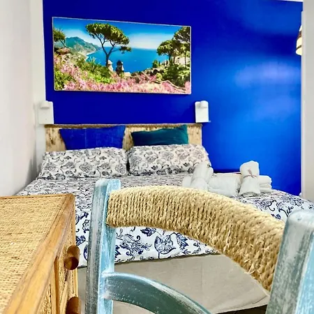 לינה וארוחת בוקר Blu Airport *